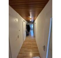 2 Zimmerwohnung + gr. Küche + Bad + Kellerraum in 64546 Mörfelden - Mörfelden-Walldorf