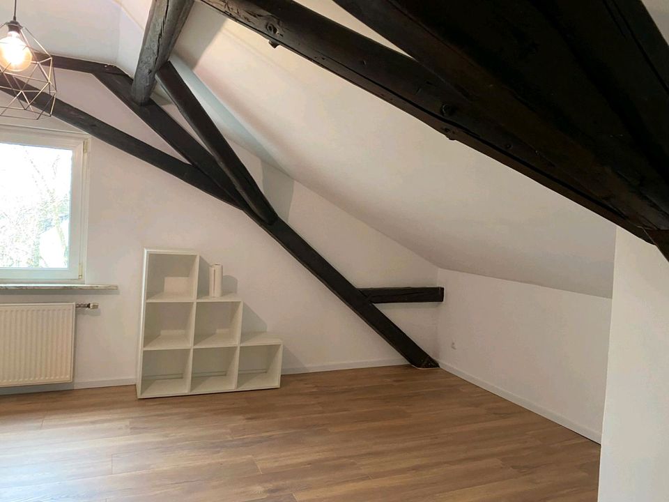 Dachgeschoss Wohnung zu vermieten zentral in Eltville - Eltville am Rhein