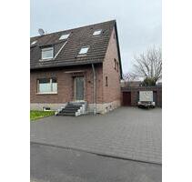 Doppelhaushälfte in Frechen-Grefrath