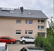 Saniertes 2-3 Familienhaus mit zahlreichen Möglichkeiten - Gerlingen