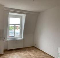 Gemütliche 2-Raum-DG-Wohnung zzgl. PKW-Stellplatz auf der Schliebenstraße zu vermieten! - Bautzen