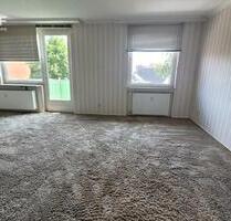 Große 4-Zimmer-Wohnung mit Balkon zu vermieten! - Bremerhaven