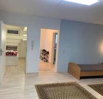 Möblierte Wohnung frei ab 01.10.2025 (single person &6-8 months ) - Würzburg Heuchelhof