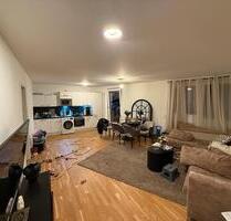 Moderne 3 Zimmer Wohnung mit Terasse und EBK - Hamburg Wandsbek