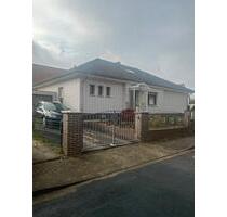 Bungalow. Einfamilienhaus - 235.000,00 EUR Kaufpreis, ca.  120,00 m² in Helmstedt (PLZ: 38372) Offleben