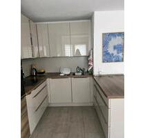 Schöne helle Zwei Zimmer Wohnung mit Tiefgarage - Fürth Südstadt