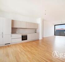 Dachgeschoss! Riesige 6 Zimmer Wohnung mit ca. 188m², 2 Bädern, EBK und 3 Balkonen in Berlin-Mitte!