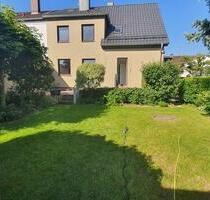 Frisch Kernsanierte 2,5 Zimmer Wohnung mit Traum Garten - Hannover Bothfeld-Vahrenheide