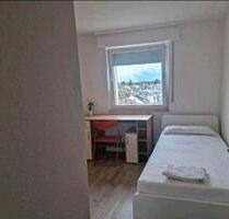 Wohnung..... - 1.200,00 EUR Kaltmiete, in Ludwigsburg (PLZ: 71640) Oßweil