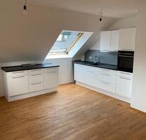 Kleines Wohnparadies inkl. Tageslichtbad,EBK,Balkon zu vermieten! - Heroldsbach