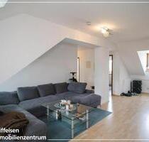 Straubing, 72m² 3-Zimmer DG-Wohnung inkl. Stellplatz Zentrumsnähe