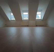 4 Zimmer Wohung mit Dachterrasse, Badewanne & Dusche + Gäste-WC, PKW-Stellplatz, Gemeinschaftsgarten - Chemnitz Borna-Heinersdorf