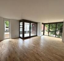 Blick in den Neckarpark - 1.477,00 EUR Kaltmiete, in Nürtingen (PLZ: 72622)