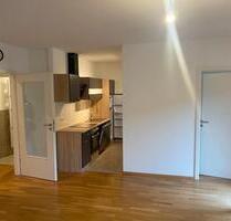 2 Zimmer Wohnung mit Balkon und Kfz-Stellplatz - Saarbrücken Eschberg