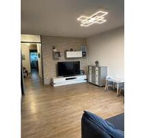 Modernisierte 3,5 Zimmer Wohnung mit Balkon und TGStellplatz - Ludwigsburg Eglosheim