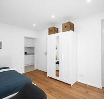 Bright, Modern WG Room in Renovated 5-Room Apartment - München Thalkirchen-Obersendling-Forstenried-Fürstenried-S