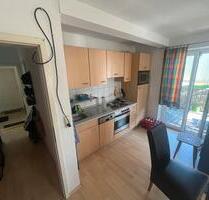 Schöne Helle 2 Zimmer Wohnung mit großem Balkon und Stellplatz - Kronach