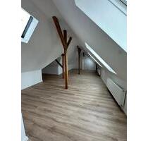 Geräumige 5-Zimmer-Dachgeschosswohnung mit Einbauküche - Lüdenscheid Othlinghausen