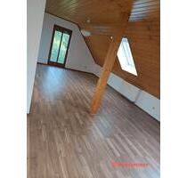 Dachgeschosswohnung - 650,00 EUR Kaltmiete, in Buch am Wald (PLZ: 91592)