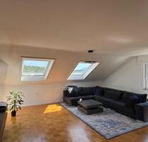 Klimatisierte 3,5-Zimmer-Dachgeschosswohnung in Sondelfingen - Reutlingen Orschel-Hagen