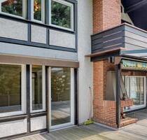 Kandel: Extravagante Maisonette mit großer Dachterrasse