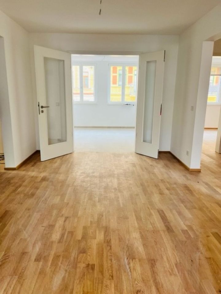 NEUBAU, tolle vier-Raum-Wohnung mit 2 Balkonen und Einbauküche! - Leipzig Nordwest