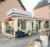 Zwei Ladenlokale am S-Bahnhof - 1.180,00 EUR Kaltmiete, ca.  6,70 m² in Erkrath (PLZ: 40699)