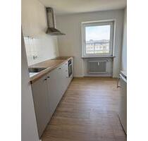 Stilvolle 2-Zimmer-Wohnung mit Balkon und EBK in Augsburg