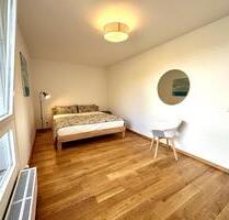 Zentrale & kernsanierte 3-Zimmer-Wohnung mit Loggia und Blick ins Grüne (befristet) - Berlin Tempelhof-Schöneberg