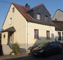 Schönes Einfamilienhaus in toller Nachbarschaft in Dudweiler - Saarbrücken
