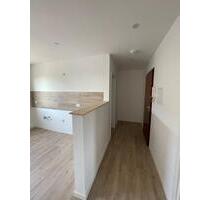 Renoviert & sofort beziehbar: 2-Zimmer-Wohnung im DG - ZENTRAL - Helmstedt