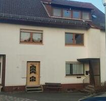 2 Wohnungen - 1.100,00 EUR Kaltmiete, ca.  120,00 m² in Battenberg (Eder) (PLZ: 35088)