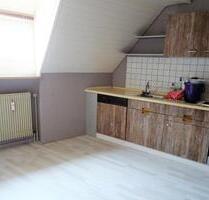 Wohnberechtigungsschein erforderlich - Gemütliche 2 Zimmer Dachgeschosswohnung in Amberger Altstadt