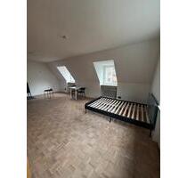 Charmante 1-Zimmer-Wohnung in zentraler Lage - Augsburg Oberhausen