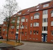Gemütliche Wohnung mit Balkon und Badewanne - Kiel Gaarden-Ost