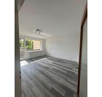 Freundliche & Gepflegte 2 Zimmer Wohnung + Balkon in Dinslaken
