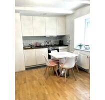 EG—Wohnung - 800,00 EUR Kaltmiete, in Regensburg (PLZ: 93059) Konradsiedlung