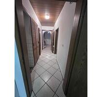 2-Zimmer-Wohnung mit Einbauküche im Ergeschoss - Worms Herrnsheim