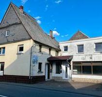 Grosses Haus in Solms Oberndorf