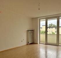Charmante 3-Zimmer-Wohnung mit Tageslichtbad (befristet) - München Bogenhausen