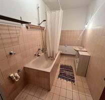 Willkommen in Ihrem neuen Zuhause! Diese helle 2-Zimmer-Wohnung im 1. Obergeschoss eines gepflegten Mehrfamilienhauses in der Sedanstraße 15 wurde frisch renoviert und überzeugt durch ihren... - Gelsenkirchen Gelsenkirchen-Nord