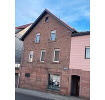 4 ZKB Wohnung Beerfelden - 690,00&nbsp;EUR Kaltmiete, ca.&nbsp; 110,00&nbsp;m&sup2; in Oberzent (PLZ: 64760)