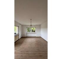 4 Zimmer WHG Wohnung mit Balkon und Garage in Stangenroth - Burkardroth
