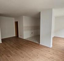 Schöne 1 Raum Wohnung neu renoviert - Meerane