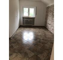Helle 3-Zimmer-Dachgeschosswohnung in Frankenthal – Stellplatz - Frankenthal (Pfalz)