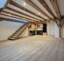 LandauIsar: Zentrale u. moderne 3 Zim. Mais.-Wohnung m. Ausblick - Landau an der Isar