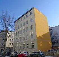 Helle Dachgeschosswohnung mit Balkon - Halle (Saale) Damaschkestraße