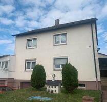 Zweifamilienhaus mit Garten - 220.000,00 EUR Kaufpreis, in Durlangen (PLZ: 73568)