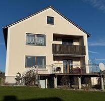 Ein- bzw. Zweifamilienhaus möbliert mit Garage und großem Garten - Moosbach