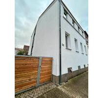 Einseitig angebautes Einfamilienhaus in St. Ingbert-Süd - Sankt Ingbert